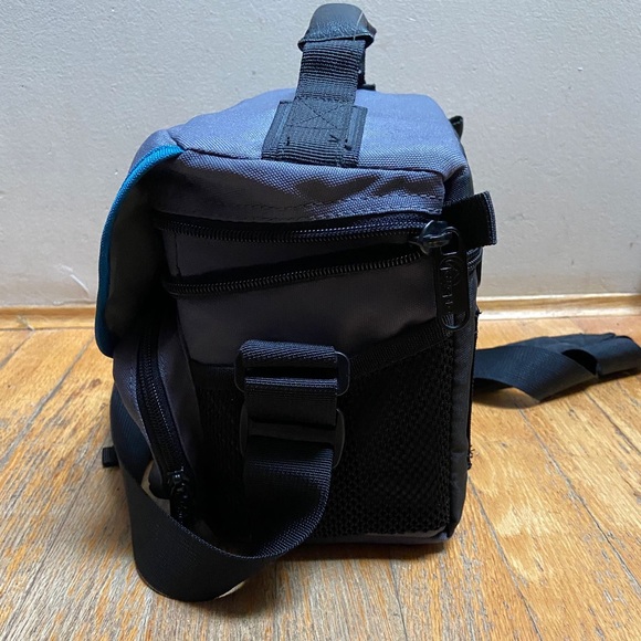 LOWEPRO NOVA 1 AW PADDED CAMERA SHOULDER BAG Dividers DSLR - Picture 7 of 11